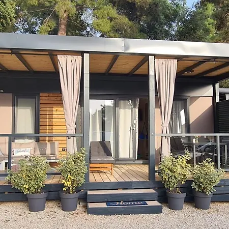 Hemy Casa - Lux Mobile Homes キャンプ場 *